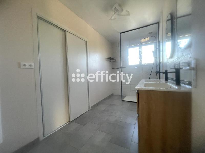 Pavillon - 150 m² - 6 pièces