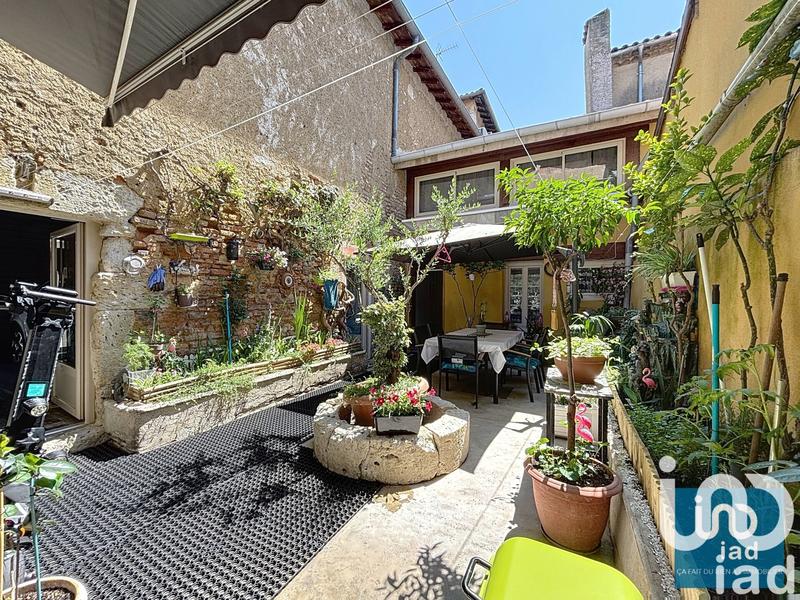 Maison - 298 m² - 14 pièces