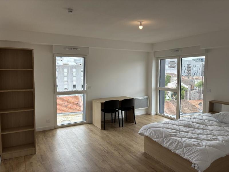 Studio - 20 m² - 1 pièce