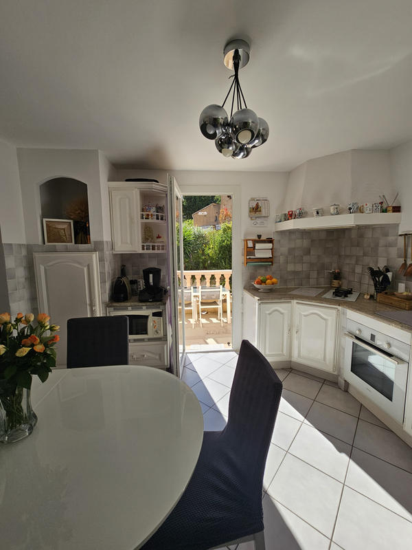 Villa - 140 m² - 6 pièces