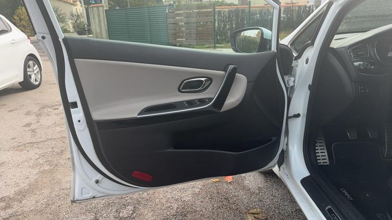 Kia Ceed 1.6 CRDi 128 Révélation
