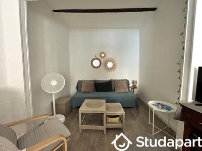 Chambre - 9 m² - 1 pièce