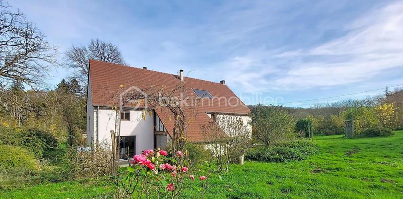 Propriété - 326 m² - 10 pièces