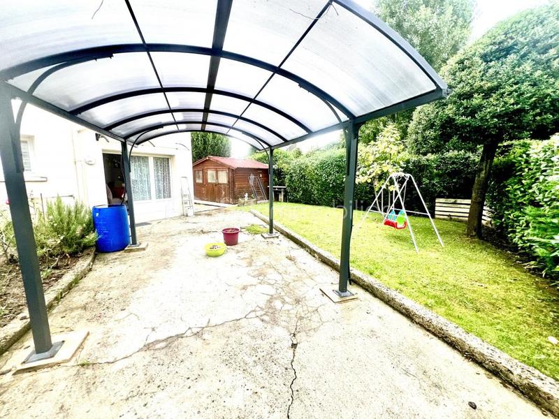 Maison - 95 m² - 4 pièces