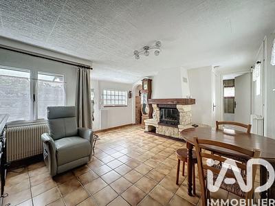 Maison - 64 m² - 4 pièces