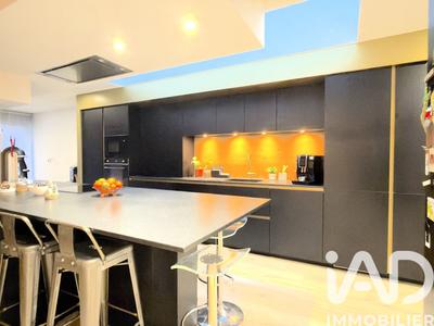 Maison de ville - 320 m² - 10 pièces