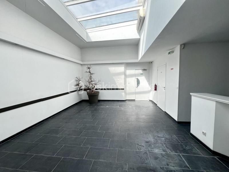 Maison - 203 m² - 6 pièces