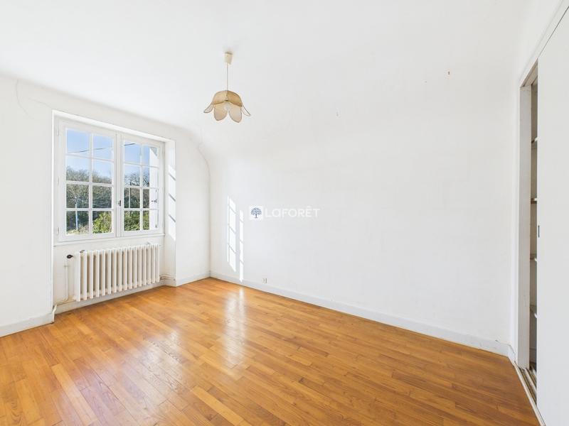 Maison traditionnelle - 115 m² - 6 pièces