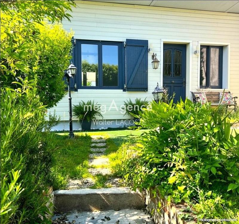 Maison traditionnelle - 103 m² - 4 pièces