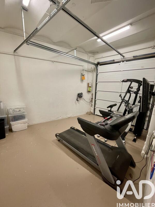 Maison - 195 m² - 5 pièces