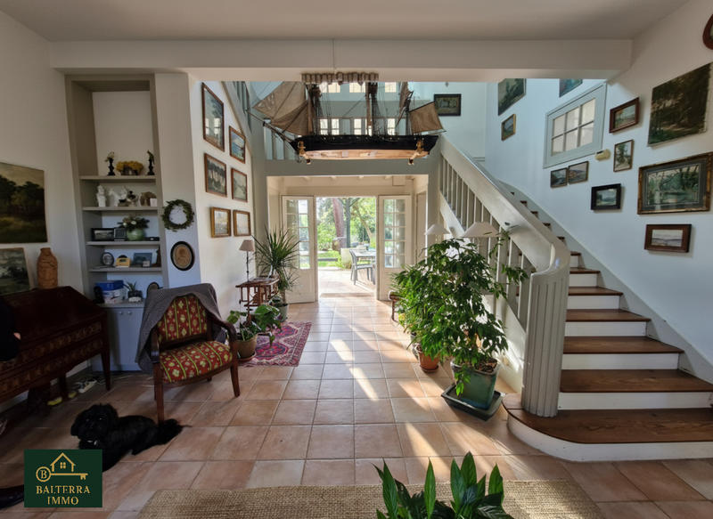 Propriété - 193 m² - 8 pièces