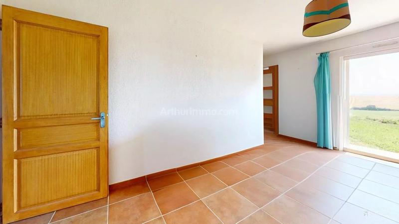 Maison - 215 m² - 5 pièces