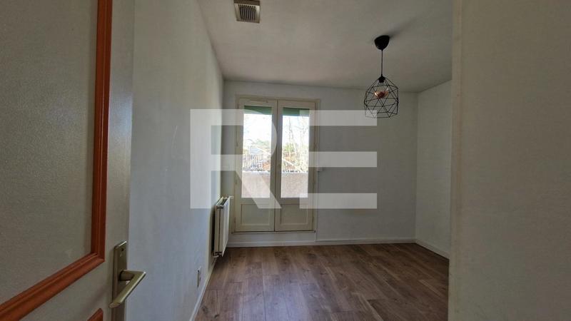 Maison - 240 m² - 8 pièces