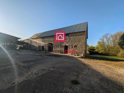 Maison - 130 m² - 1 pièce