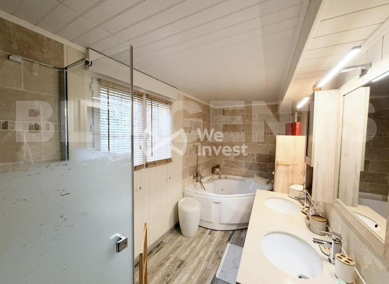 Maison - 152 m² - 5 pièces