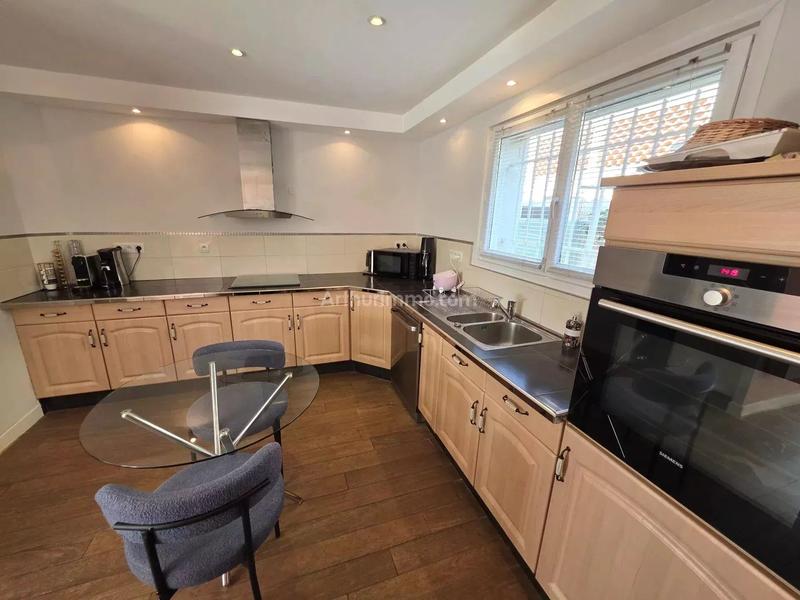 Maison - 98 m² - 4 pièces