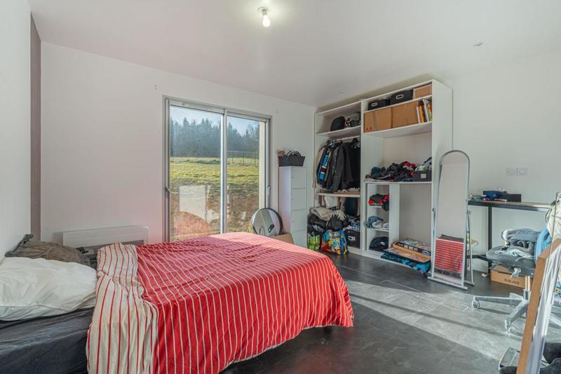 Maison - 92 m² - 4 pièces