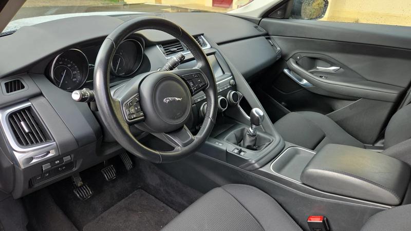 Jaguar E-Pace 2.0d 150 Fwd R-Dynamic