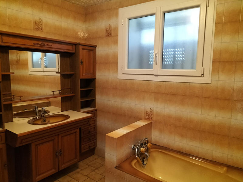 Maison - 215 m² - 10 pièces