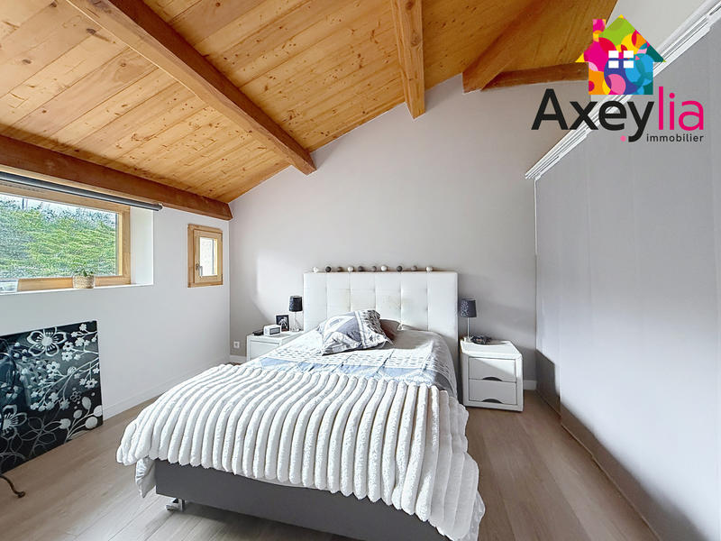 Maison - 195 m² - 8 pièces