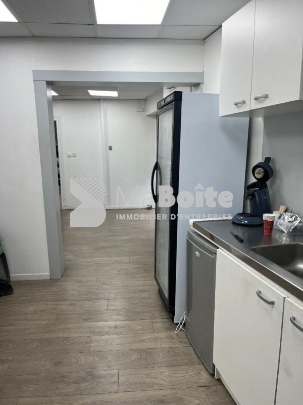 Entrepôt - 1 000 m²