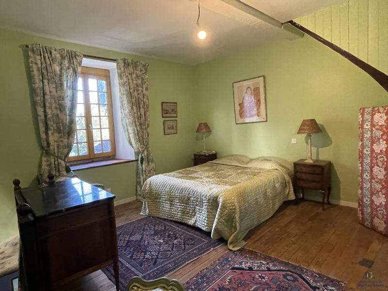 Maison - 231 m² - 6 pièces