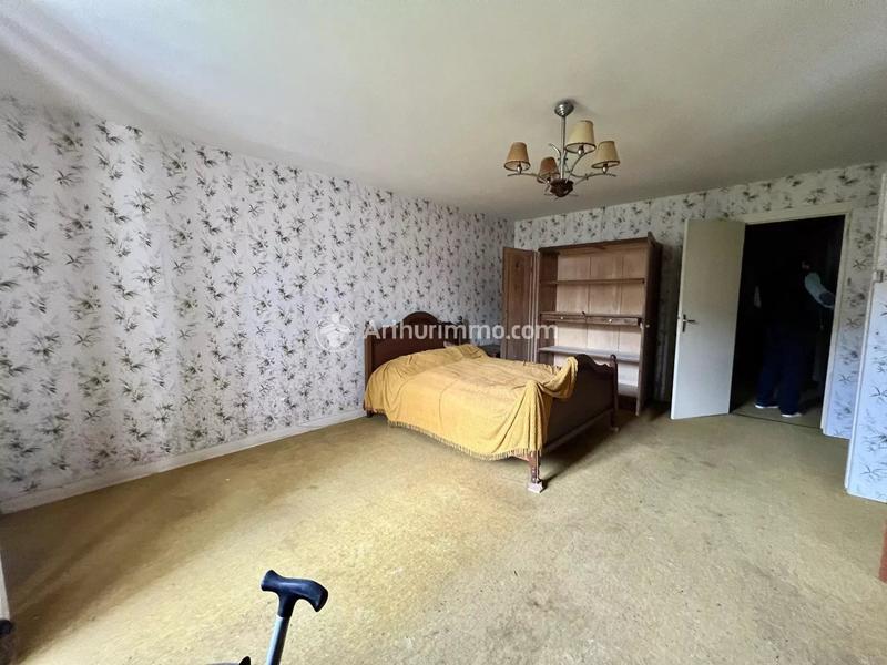 Maison - 184 m² - 7 pièces