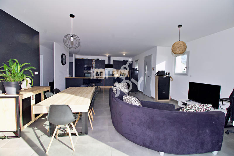 Maison - 91 m² - 4 pièces