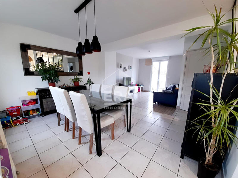 Maison - 82 m² - 4 pièces