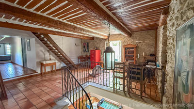 Mas - 327 m² - 8 pièces