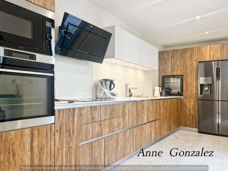 Maison bourgeoise - 237 m² - 9 pièces