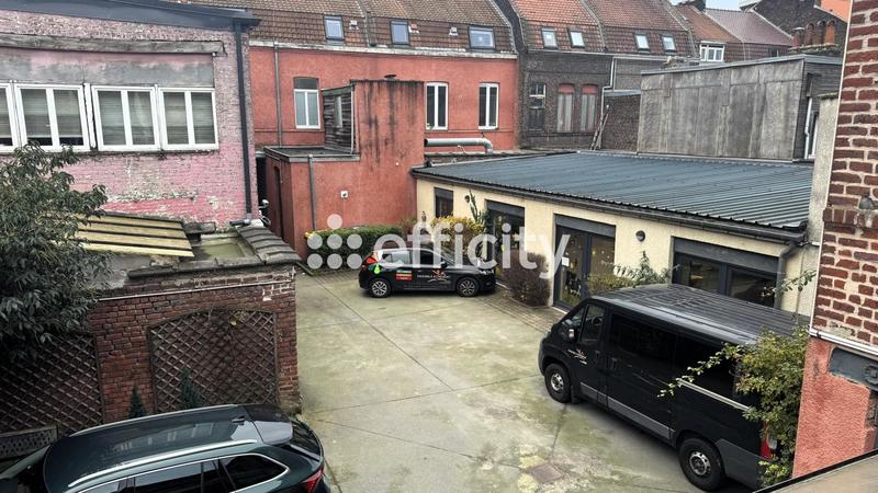 Bureau - 636 m² - 10 pièces