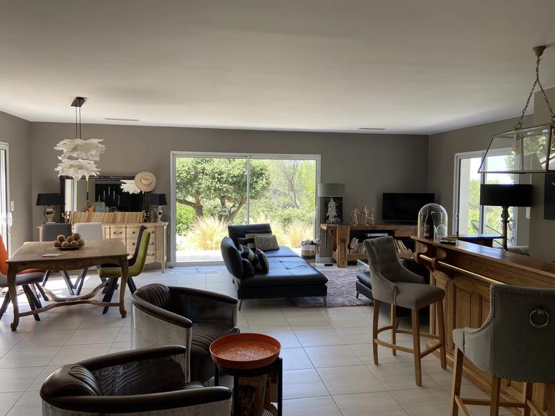 Maison - 180 m² - 6 pièces