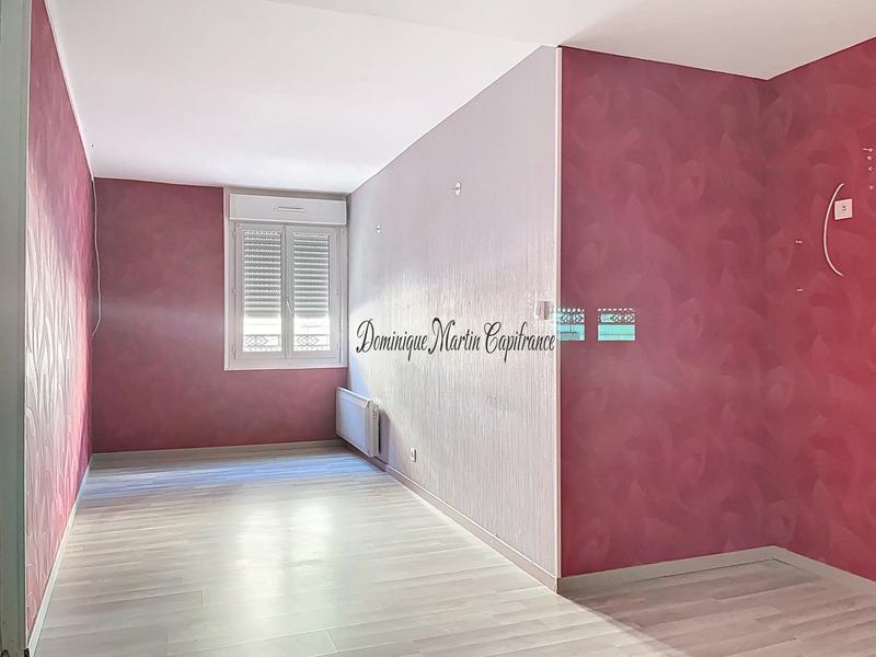 Immeuble - 70 m² - 6 pièces