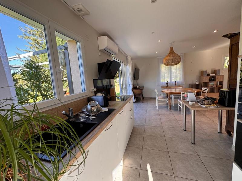 Maison - 161 m² - 6 pièces