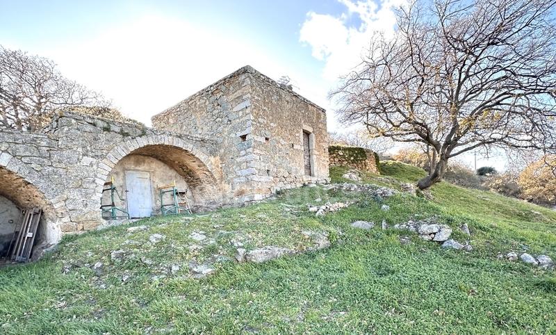 Propriété - 130 m² - 6 pièces