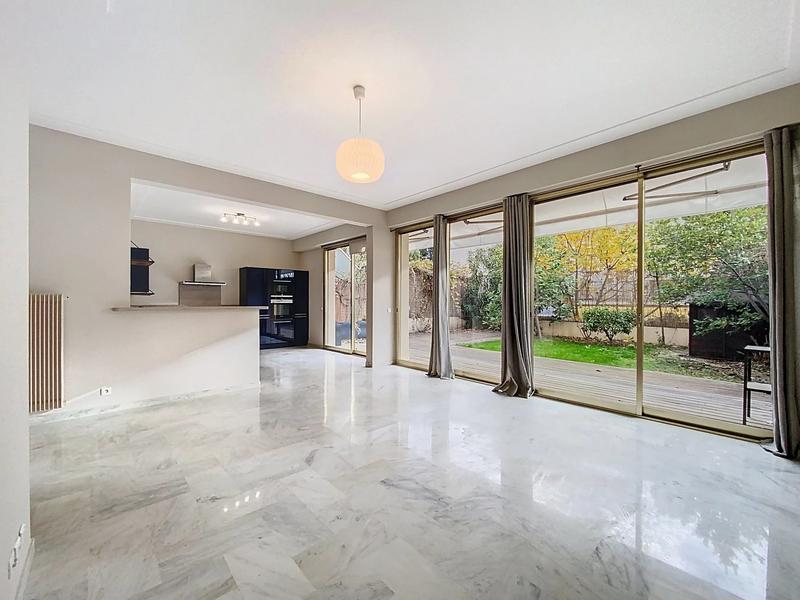 Appartement - 117 m² - 4 pièces