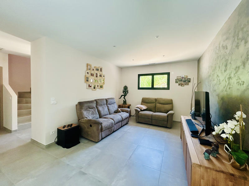 Maison - 145 m² - 5 pièces