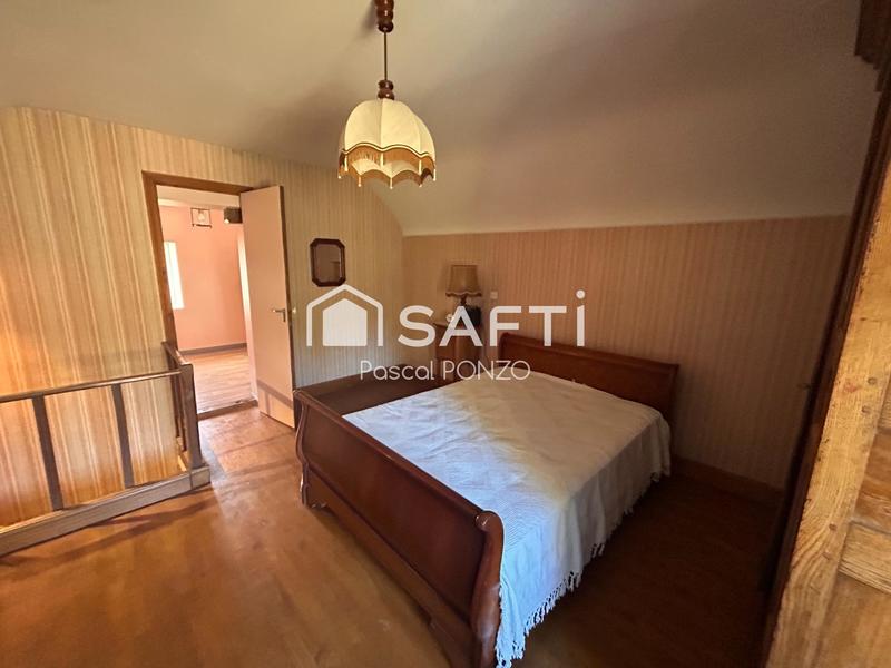 Maison - 240 m² - 9 pièces