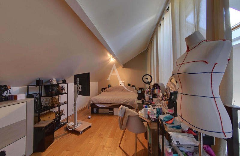 Maison - 172 m² - 6 pièces