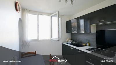 Appartement - 67 m² - 4 pièces
