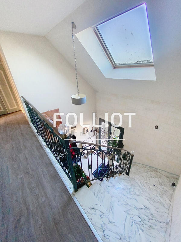 Maison - 174 m² - 5 pièces