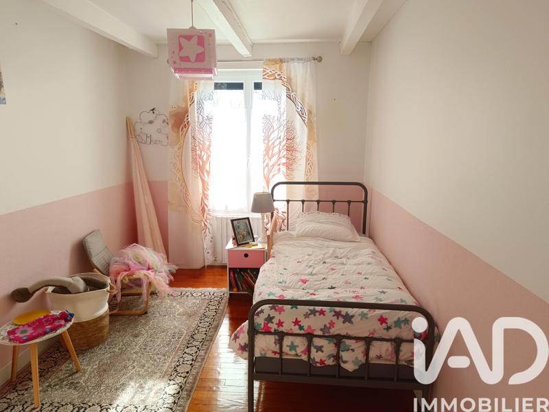 Maison - 265 m² - 9 pièces