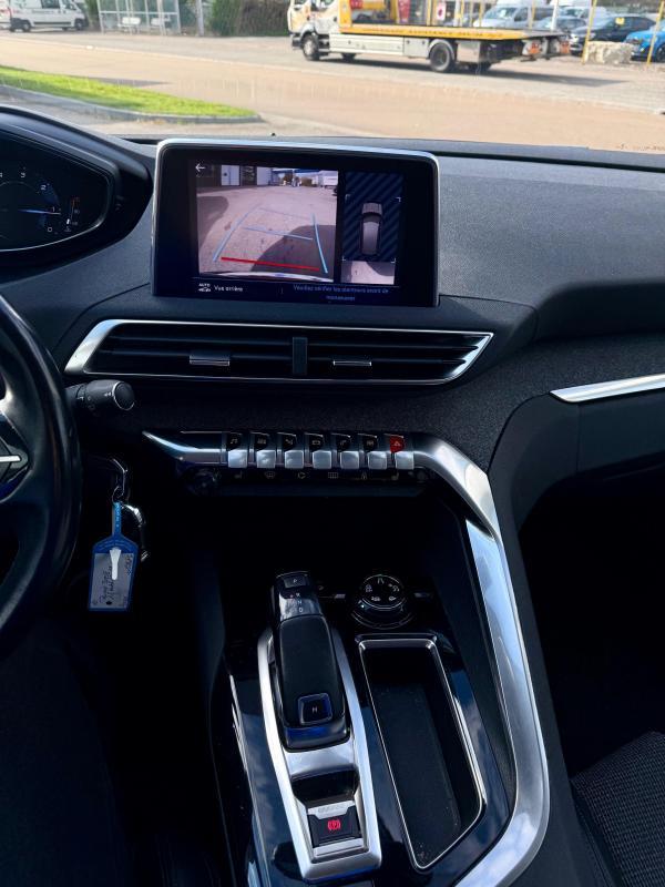 Peugeot 3008 Allure Bluehdi 120 Eat 1.6 120ch s&amp;S Eat6