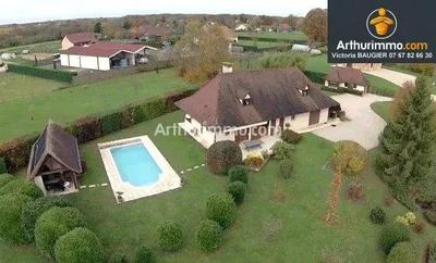 Maison - 140 m² - 6 pièces