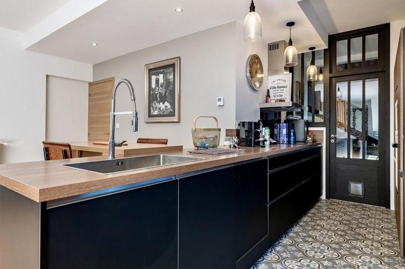 Maison - 215 m² - 5 pièces