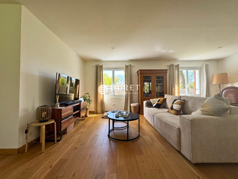 Maison - 179 m² - 5 pièces