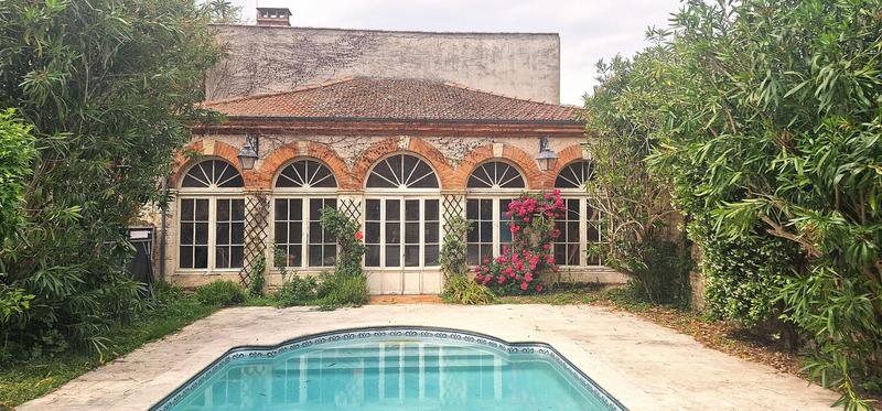 Maison - 377 m² - 5 pièces