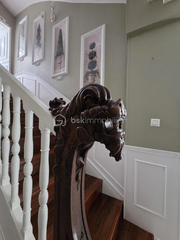 Maison ancienne - 315 m² - 10 pièces