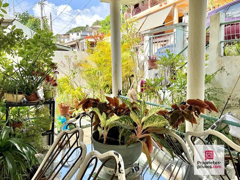 Immeuble - 150 m² - 10 pièces